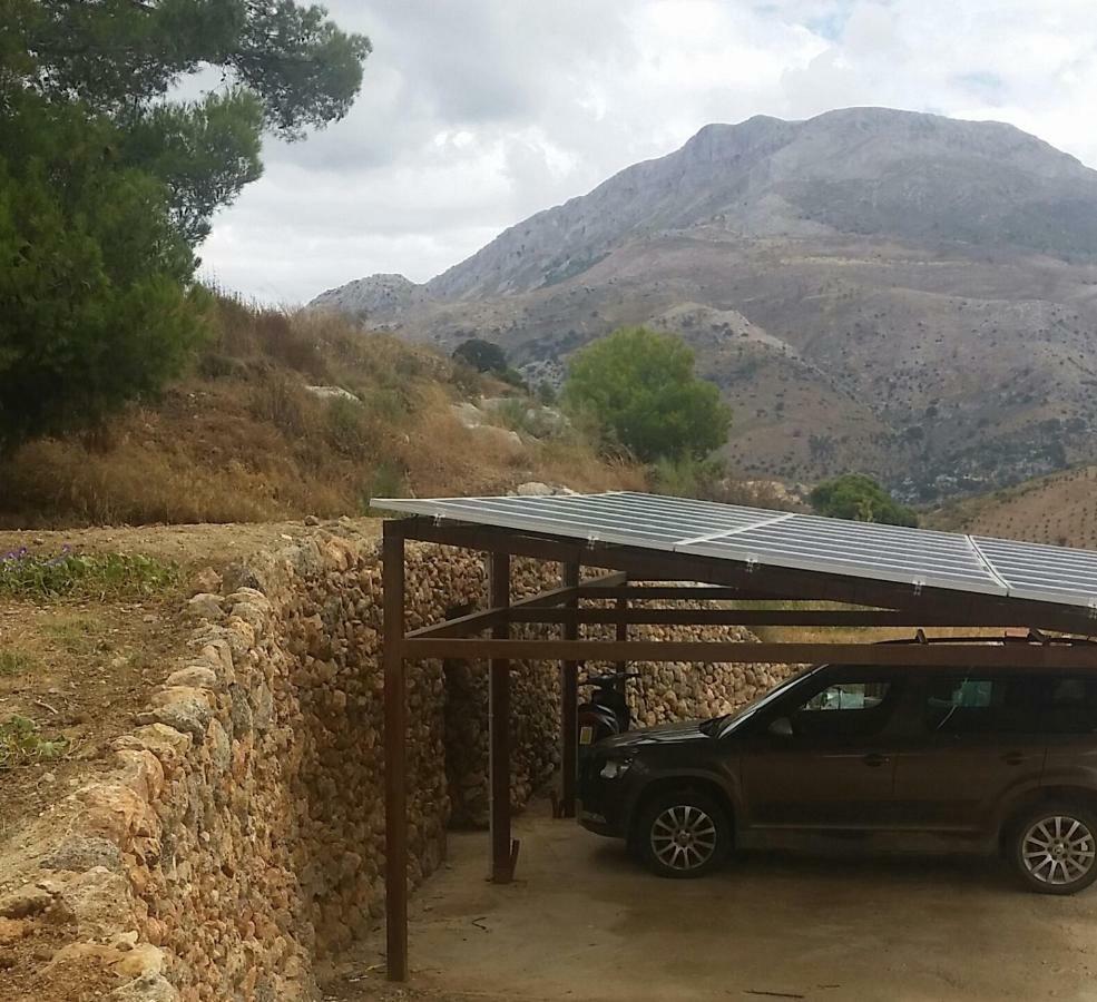 Finca Las Morenas Yunquera エクステリア 写真